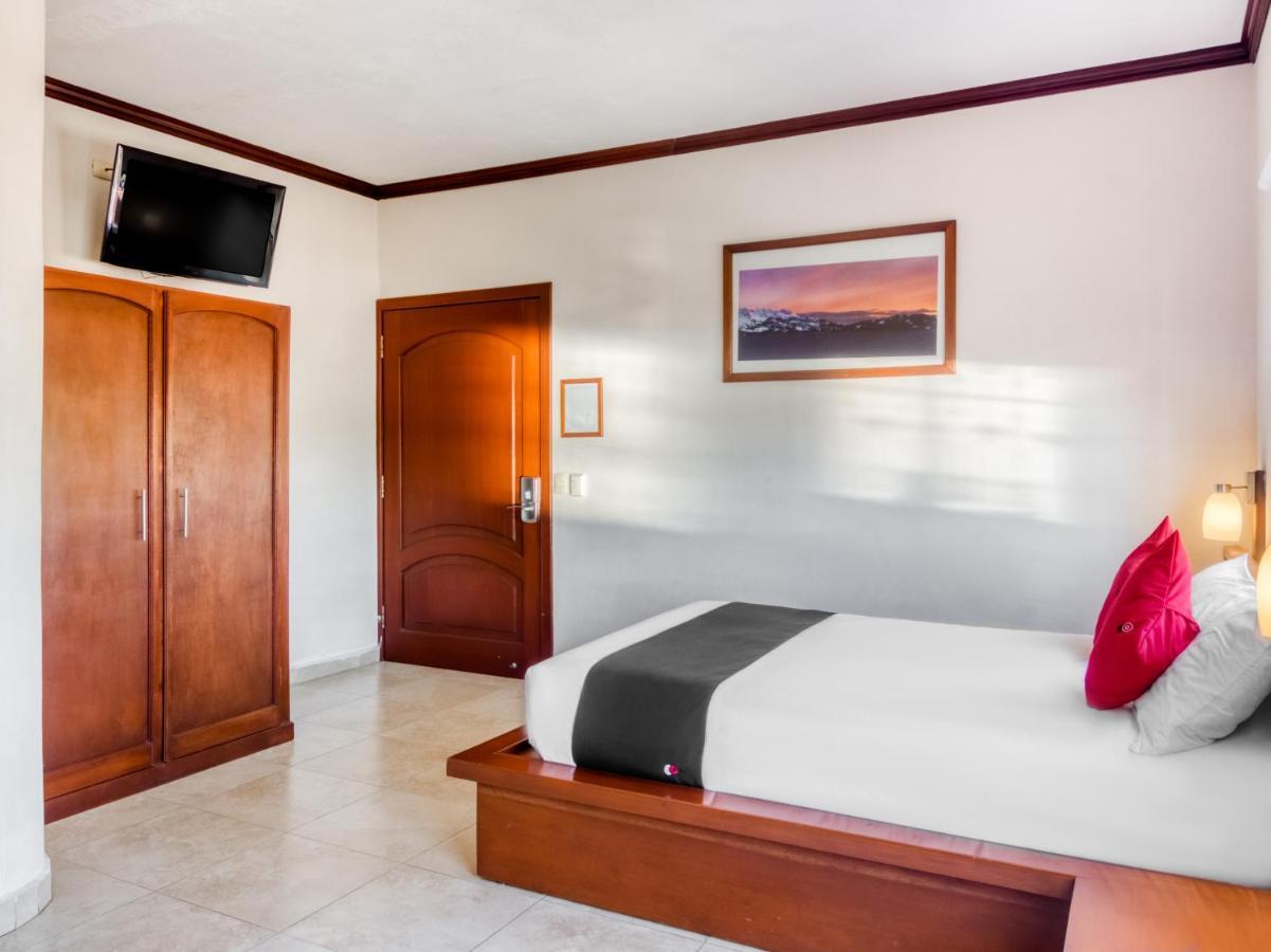 Monte Salerno Hotel & Suites Montemorelos Kültér fotó
