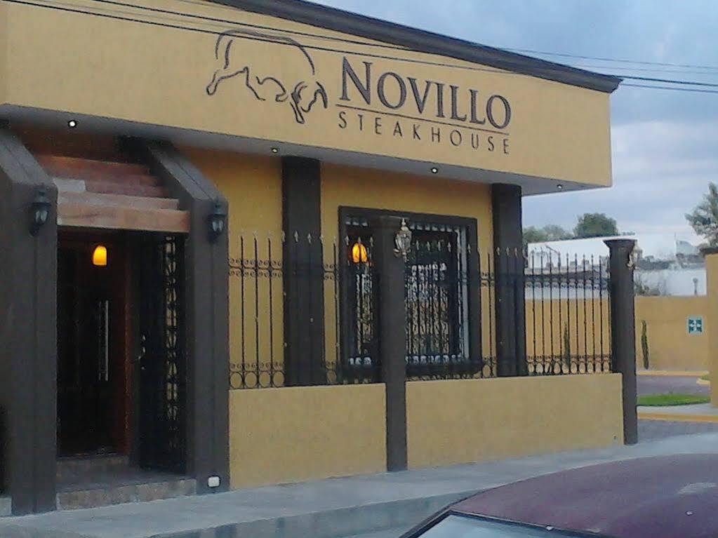 Monte Salerno Hotel & Suites Montemorelos Kültér fotó
